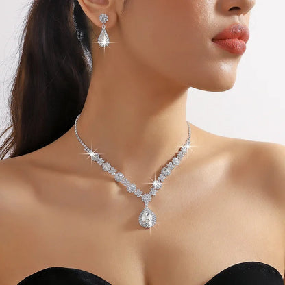 Kaylee™ | Emerald Crystal Necklace & Earring Set