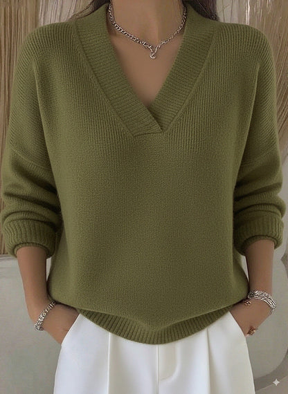 Clara | Soft Pink V-Neck Sweater in Relaxed Fit