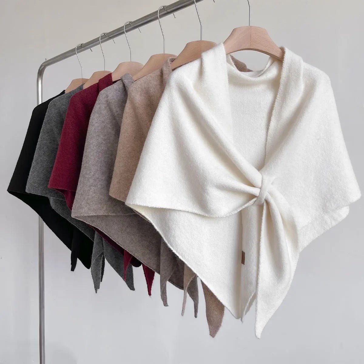 LUNARA™ – Cozy Soft Wrap for Everyday Comfort